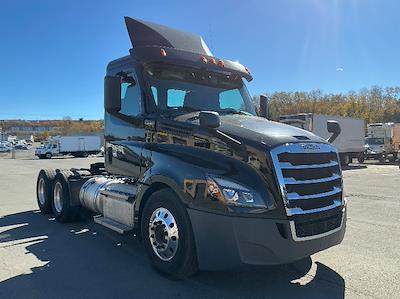 Used 2020 Freightliner Cascadia Detroit DD13 Semi Truck for sale #294996 - photo 1