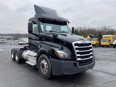 Used 2020 Freightliner Cascadia Detroit DD13 Semi Truck for sale #295000 - photo 1