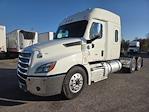 Used 2020 Freightliner Cascadia Detroit DD15AT Semi Truck with Sleeper Cab for sale #295167 - photo 3