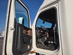 Used 2020 Freightliner Cascadia Detroit DD15AT Semi Truck with Sleeper Cab for sale #295167 - photo 9
