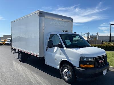 Used 2019 GMC Savana 4500 - photo 1