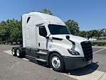 Used 2022 Freightliner Cascadia Detroit DD15AT Semi Truck with Sleeper Cab for sale #295197 - photo 1
