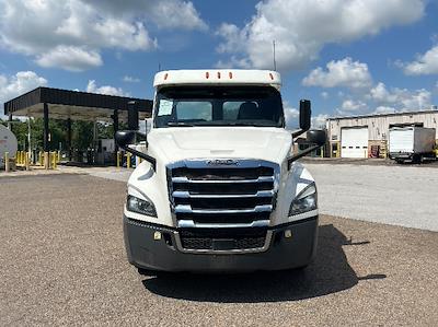 Used 2020 Freightliner Cascadia Detroit DD13 Semi Truck for sale #295208 - photo 2