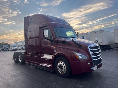 Used 2022 Freightliner Cascadia Detroit DD15AT Semi Truck with Sleeper Cab for sale #295380 - photo 1