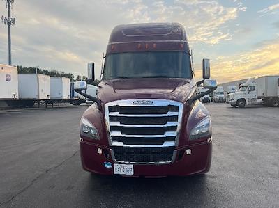 Used 2022 Freightliner Cascadia Detroit DD15AT Semi Truck with Sleeper Cab for sale #295380 - photo 2
