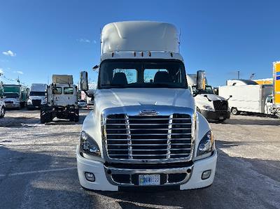 Used 2020 Freightliner Cascadia Detroit DD13 Semi Truck for sale #295520 - photo 2
