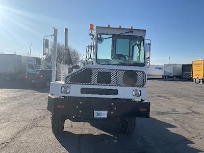 Used 2019 Capacity Sabre5 Yard Truck for sale #295575 - photo 2