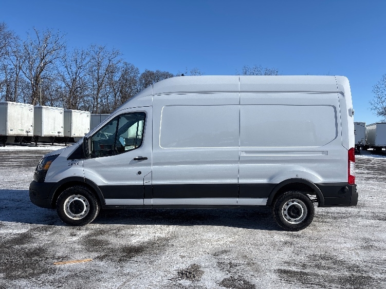 Used 2023 Ford Transit 250 - photo 6