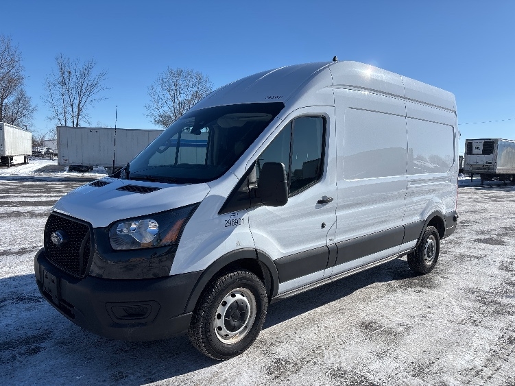 Used 2023 Ford Transit 250 - photo 5