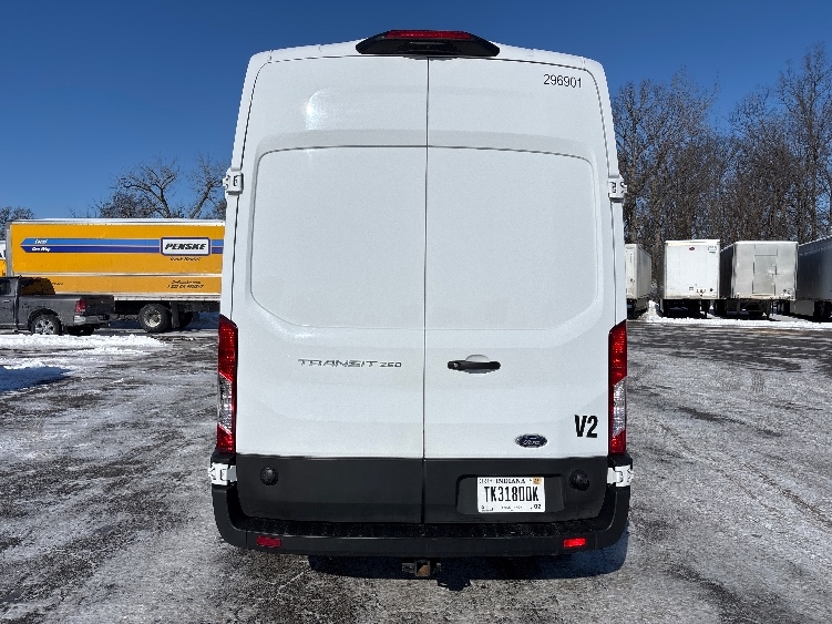Used 2023 Ford Transit 250 - photo 9