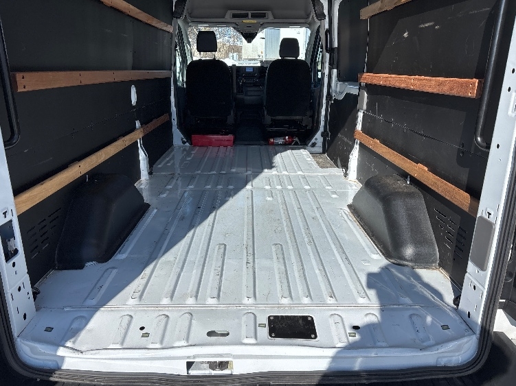 Used 2023 Ford Transit 250 - photo 11