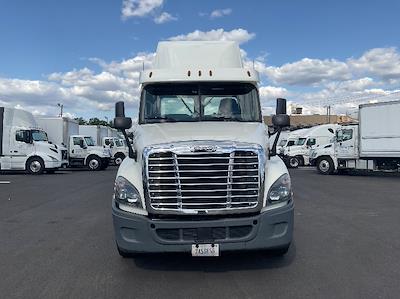 Used 2018 Freightliner Cascadia Detroit DD13 Semi Truck for sale #300165 - photo 2