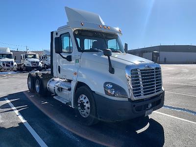 Used 2018 Freightliner Cascadia Detroit DD13 Semi Truck for sale #300190 - photo 1