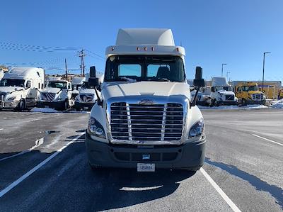 Used 2018 Freightliner Cascadia Detroit DD13 Semi Truck for sale #300190 - photo 2