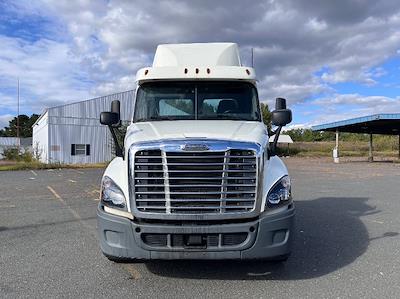 Used 2018 Freightliner Cascadia Detroit DD13 Semi Truck for sale #300210 - photo 2