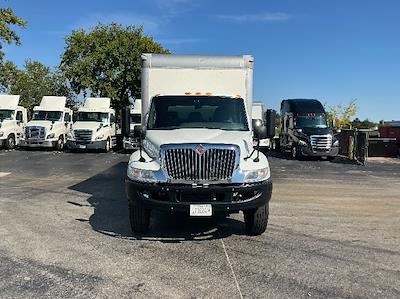 Used 2020 International MV Box Truck with Liftgate for sale #301182 - photo 2