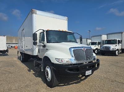 Used 2020 International MV Box Truck with Liftgate for sale #301465 - photo 1