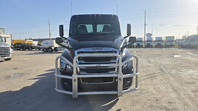 Used 2020 Freightliner Cascadia Detroit DD15AT Semi Truck for sale #301695 - photo 2