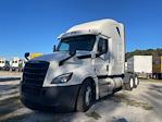 Used 2020 Freightliner Cascadia Detroit DD15AT Semi Truck with Sleeper Cab for sale #302095 - photo 3