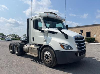 Used 2020 Freightliner Cascadia Detroit DD13 Semi Truck for sale #302180 - photo 1
