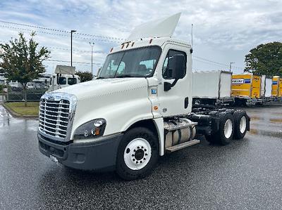 Used 2020 Freightliner Cascadia Detroit DD13 Semi Truck for sale #302386 - photo 1