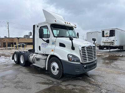 Used 2020 Freightliner Cascadia - photo 1