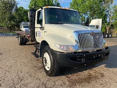 Used 2020 International MV Morgan Truck Body Flatbed Truck for sale #302512 - photo 1