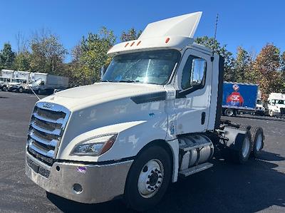 Used 2020 Freightliner Cascadia Detroit DD15AT Semi Truck for sale #302646 - photo 1