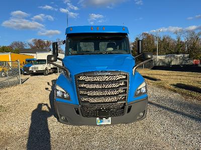 Used 2019 Freightliner Cascadia Detroit DD13 Semi Truck for sale #303090 - photo 2