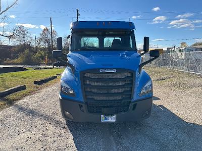 Used 2019 Freightliner Cascadia Detroit DD13 Semi Truck for sale #303092 - photo 2