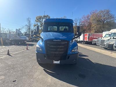 Used 2019 Freightliner Cascadia Detroit DD13 Semi Truck for sale #303095 - photo 2