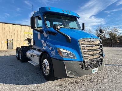 Used 2019 Freightliner Cascadia Detroit DD13 Semi Truck for sale #303101 - photo 1