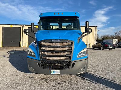 Used 2019 Freightliner Cascadia Detroit DD13 Semi Truck for sale #303101 - photo 2