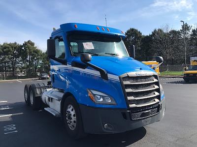 Used 2019 Freightliner Cascadia - photo 1