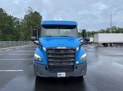Used 2019 Freightliner Cascadia Detroit DD13 Semi Truck for sale #303108 - photo 2