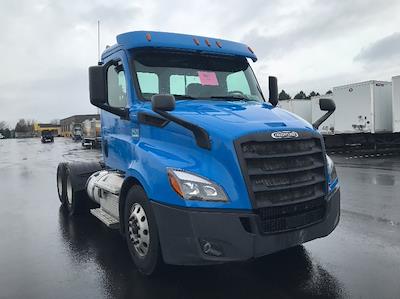 Used 2019 Freightliner Cascadia - photo 1