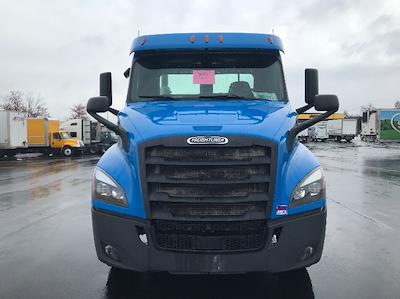 Used 2019 Freightliner Cascadia - photo 1