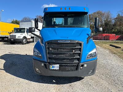 Used 2019 Freightliner Cascadia Detroit DD13 Semi Truck for sale #303116 - photo 2