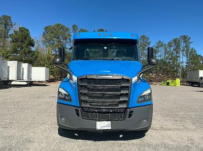 Used 2019 Freightliner Cascadia Detroit DD13 Semi Truck for sale #303145 - photo 2