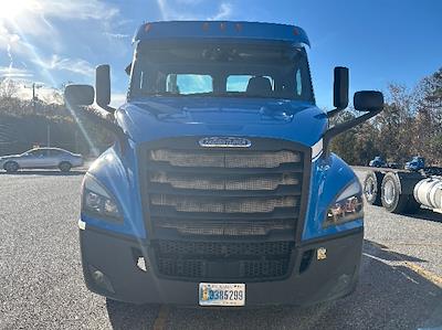Used 2019 Freightliner Cascadia Detroit DD13 Semi Truck for sale #303149 - photo 2