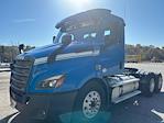 Used 2019 Freightliner Cascadia Detroit DD13 Semi Truck for sale #303154 - photo 3