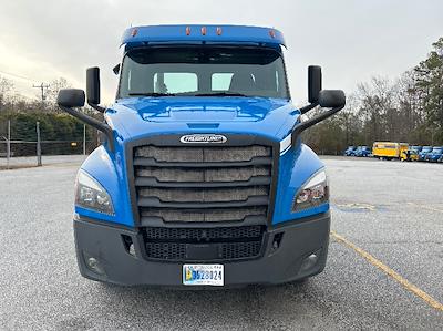 Used 2019 Freightliner Cascadia Detroit DD13 Semi Truck for sale #303155 - photo 2