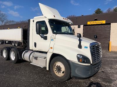 Used 2018 Freightliner Cascadia Detroit DD13 Semi Truck for sale #303241 - photo 1