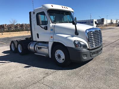 Used 2018 Freightliner Cascadia Detroit DD13 Semi Truck for sale #303250 - photo 1