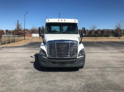 Used 2018 Freightliner Cascadia Detroit DD13 Semi Truck for sale #303250 - photo 2