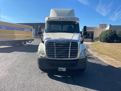 Used 2018 Freightliner Cascadia Detroit DD13 Semi Truck for sale #303264 - photo 2