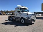 Used 2018 Freightliner Cascadia Detroit DD13 Semi Truck for sale #303290 - photo 1