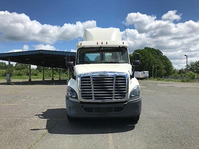 Used 2018 Freightliner Cascadia Detroit DD13 Semi Truck for sale #303336 - photo 2