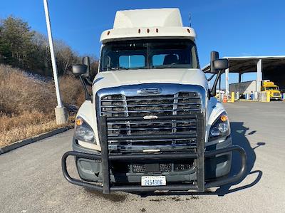 Used 2018 Freightliner Cascadia Detroit DD13 Semi Truck for sale #303337 - photo 2