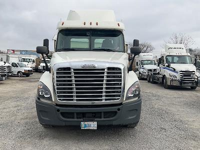 Used 2018 Freightliner Cascadia - photo 1